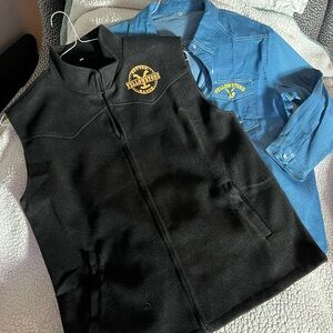 Men’s Yellowstone Dutton Ranch Denim shirt and Black Vest NEW! Large